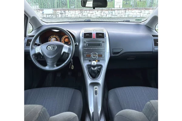 Makina ne shitje ne Tirane - 4,500 Euro