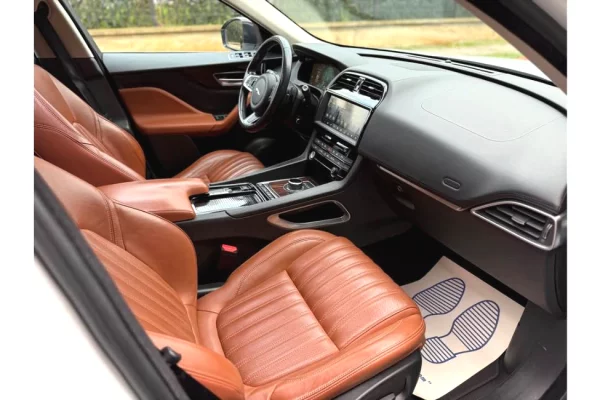 Makina ne shitje ne Tirane - 14,500 Euro