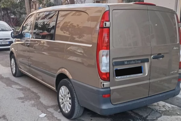 Makina ne shitje ne Vlore - 11,700 Euro