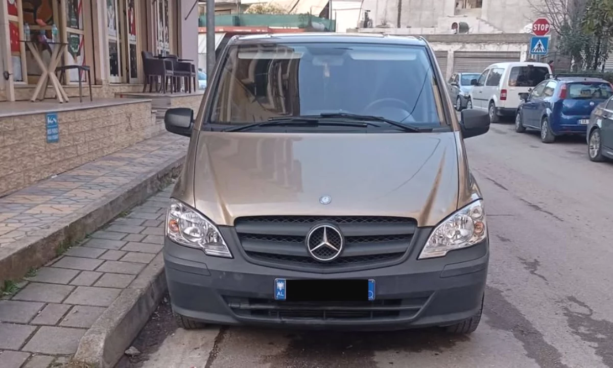 Cars for sale in Vlora, Mercedes-Benz, 2015 Diesel,Kambio Automatik Payment 11,700  Euro.