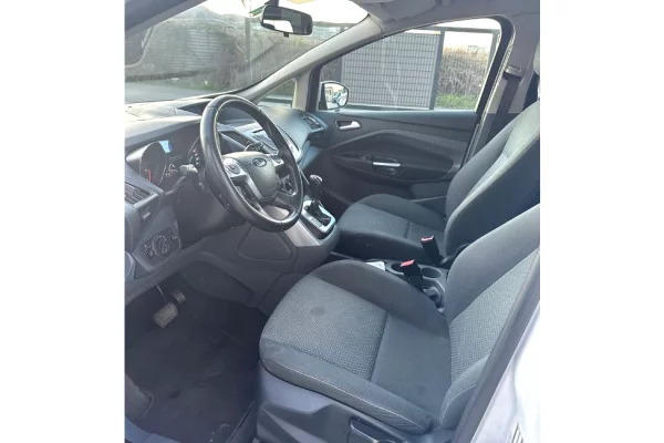 Makina ne shitje ne Tirane - 3,700 Euro