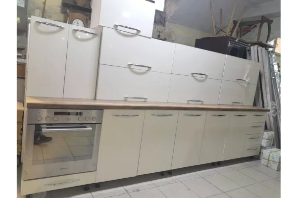 Sherbime mobilerie ne Tirane - 100,000 Leke