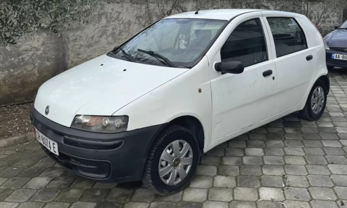 Cars for sale in Durres, Fiat, 2002 Benzine,Kambio Manual Payment 1,000  Euro.