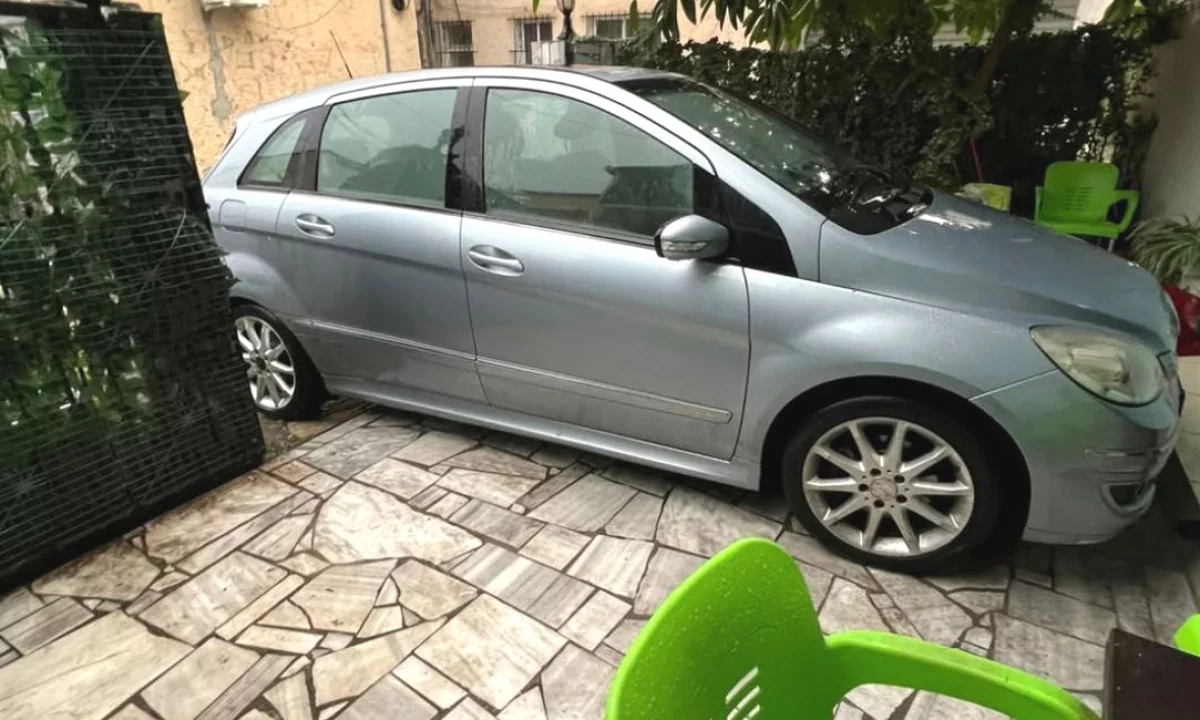 Cars for sale in Elbasan, Mercedes-Benz, 2007 Diesel,Kambio Automatik Payment 3,500  Euro.