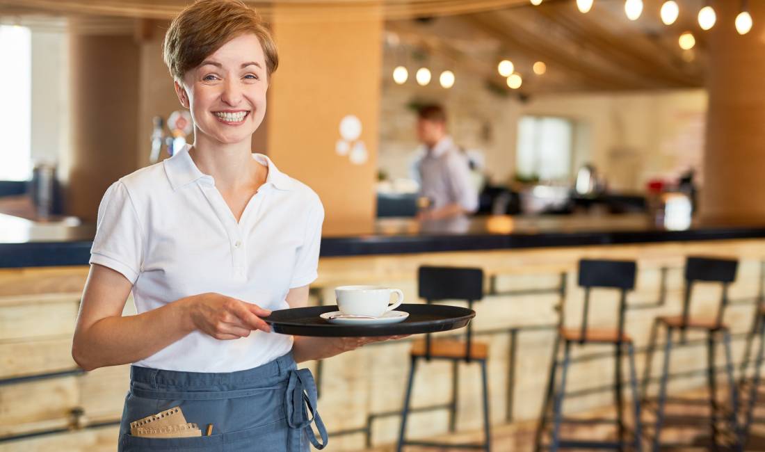 Njoftime Pune ne Tirane, Profesioni Kamariere , Pa Eksperience, Pagesa 700  Euro.