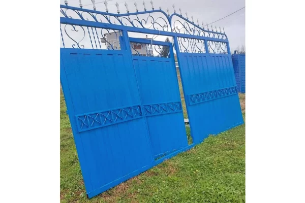 Artikuj te ndryshem ne Durres - 300 Euro