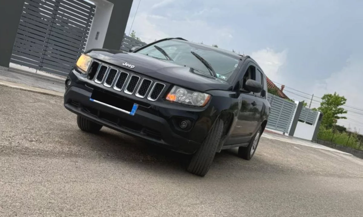 Cars for sale in Tirana, Jeep, 2011 gasoline-gas,Kambio Automatik Payment 6,000  Euro.