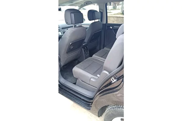 Makina ne shitje ne Tirane - 8,900 Euro