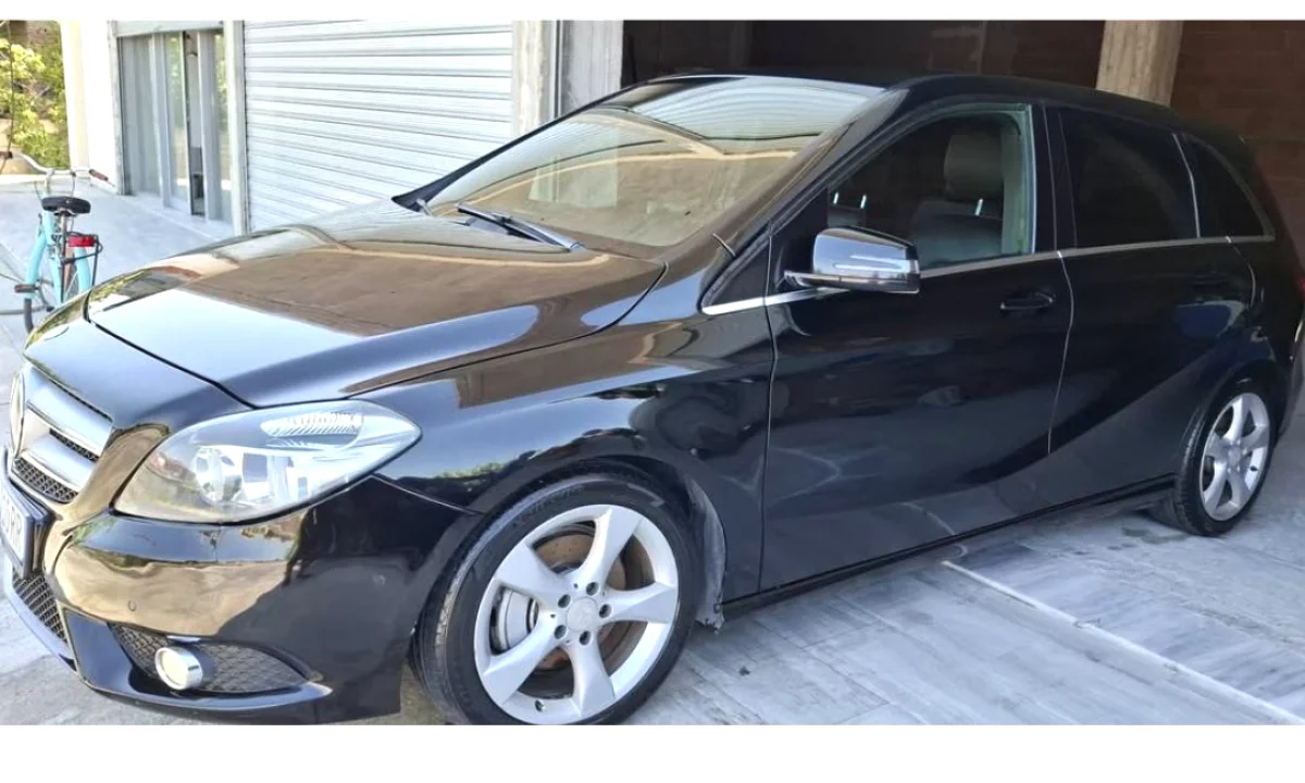 Cars for sale in Tirana, Volkswagen, 2012 Diesel,Kambio Automatik Payment 5,500  Euro.