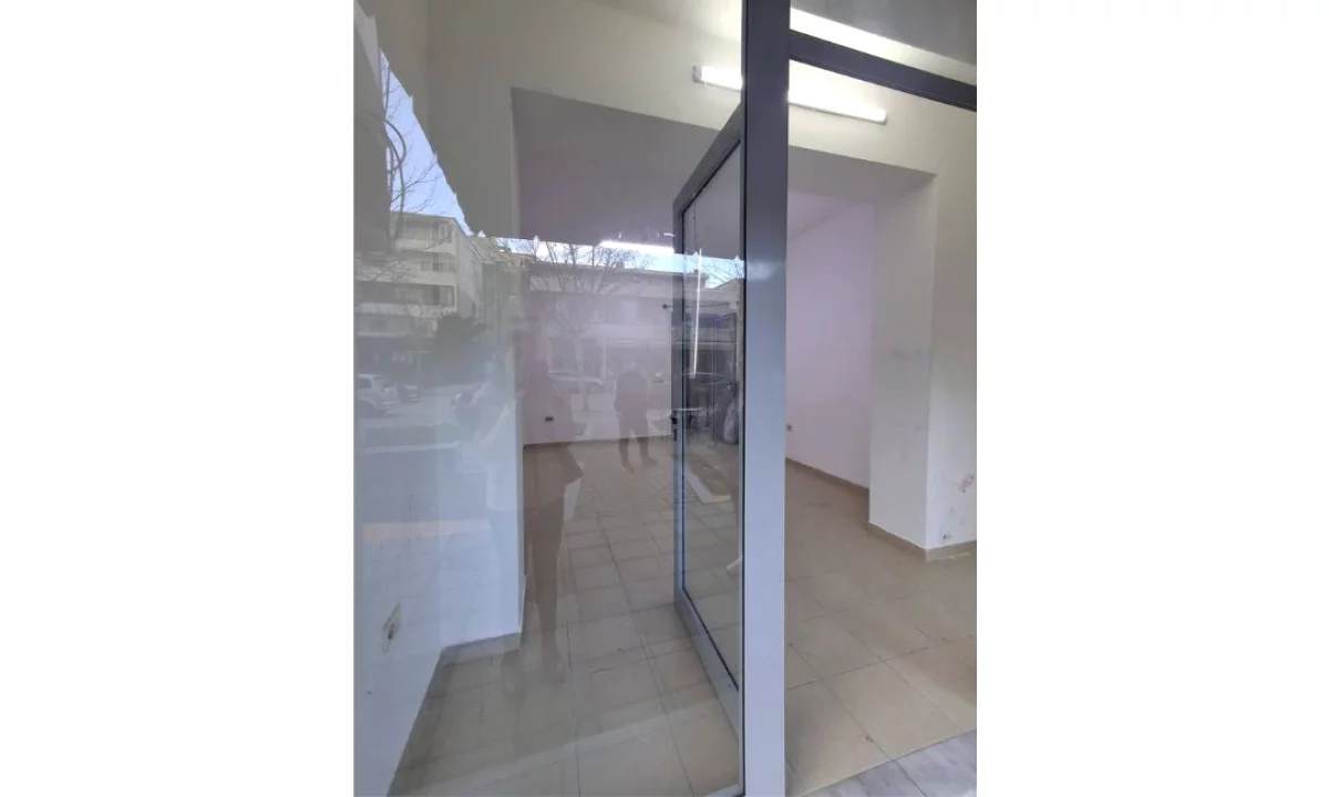  Jepet me qira: Ambjent Biznesi