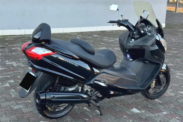Motorcycles for sale  in Tirana - 2,400 Euro