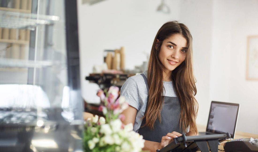 Offerte di lavoro a Tirana, Profession Shitëse , Nessuna esperienza, Pagamento 50,000  Leke.