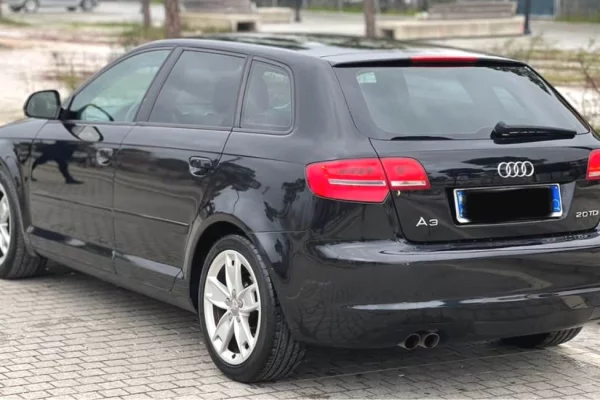 Makina ne shitje ne Tirane - 3,800 Euro