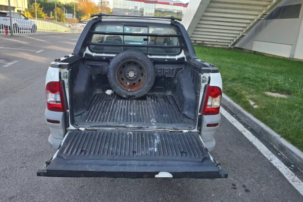 Makina ne shitje ne Tirane - 5,900 Euro