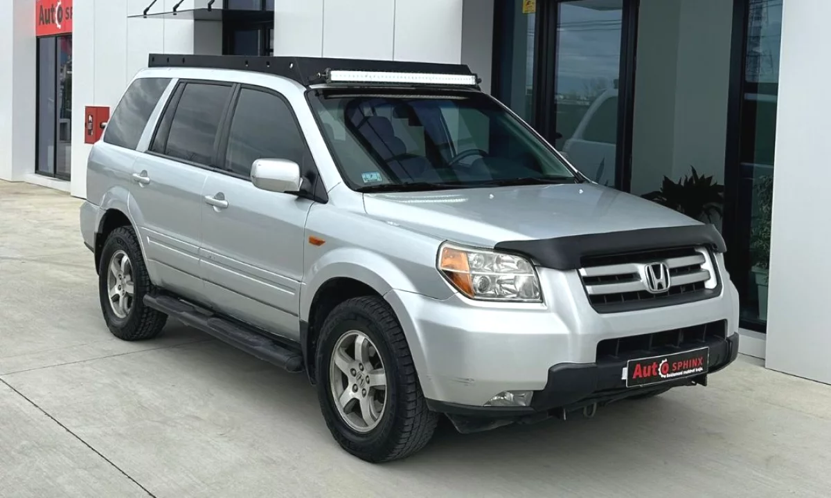 Cars for sale in Tirana, Honda, 2008 gasoline-gas,Kambio Automatik Payment 6,800  Euro.