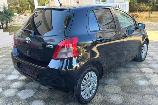 Cars for sale in Tirana - 4,700 Euro