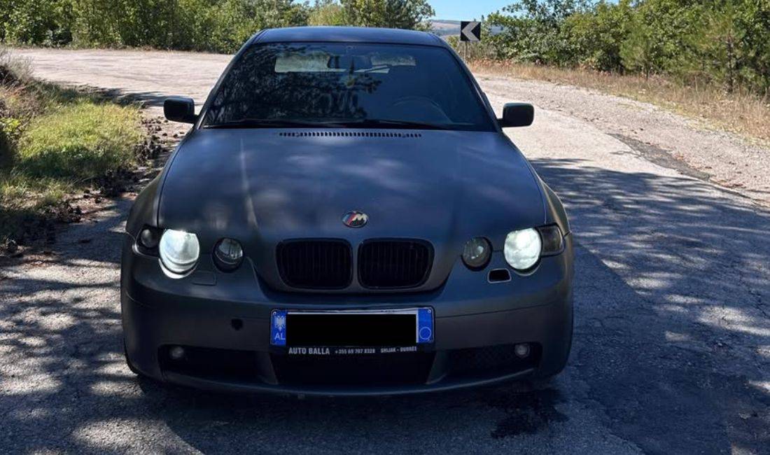 Makina ne shitje ne Tirane, BMW, 2004 Diesel,Kambio Manual Pagesa 2,500  Euro.
