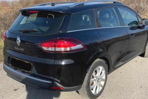 Makina ne shitje ne Prishtine - 5,500 Euro