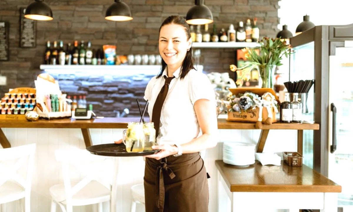 Njoftime Pune ne Tirane, Profesioni Kamariere , Fillestar/Pak eksperience, Pagesa 50,000  Leke.