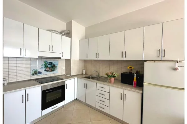 Shtepi me qera Apartament ne Vlore, 2+1, Mobilimi E mobiluar, Pagesa 700  Euro.
