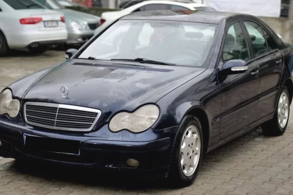 Cars for sale in Tirana - 2,200 Euro