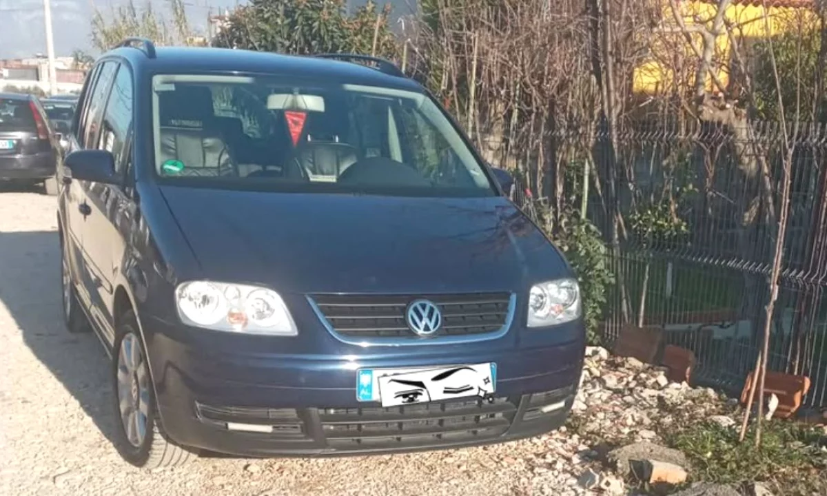 Cars for sale in Tirana, Volkswagen, 2005 Diesel,Kambio Manual Payment 3,900  Euro.