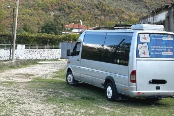 Makina ne shitje ne Gjirokaster - 10,000 Euro