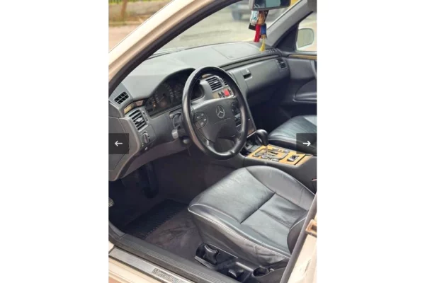 Makina ne shitje ne Tirane - 3,500 Euro