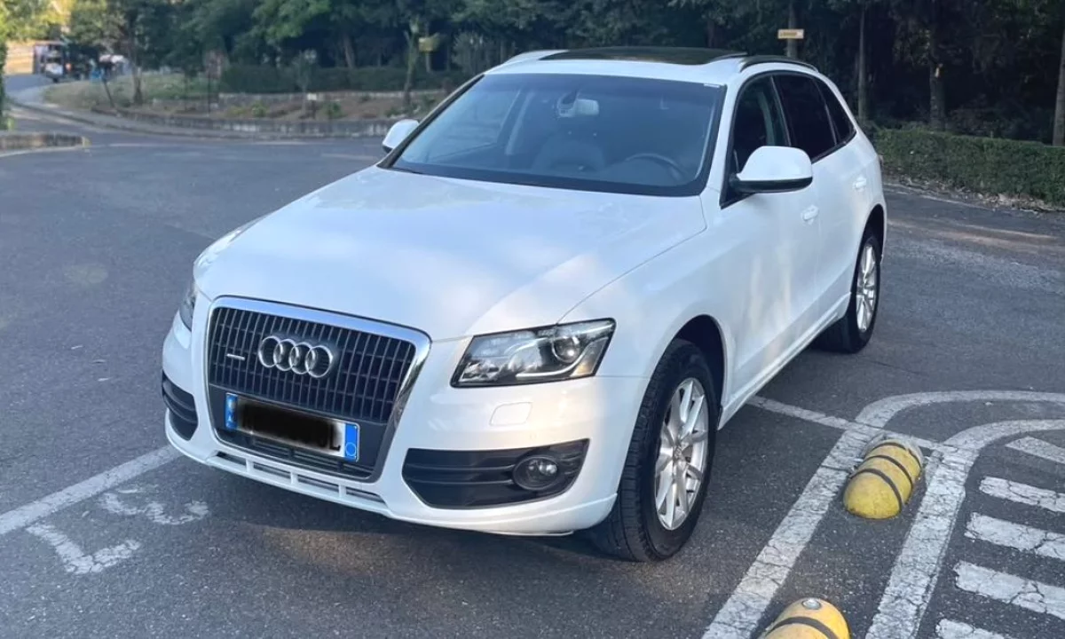 Makina ne shitje ne Tirane, Audi, 2013 Diesel,Kambio Automatik Pagesa 12,000  Euro.