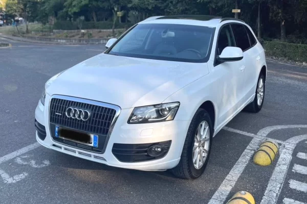 Makina ne shitje ne Tirane - 12,000 Euro