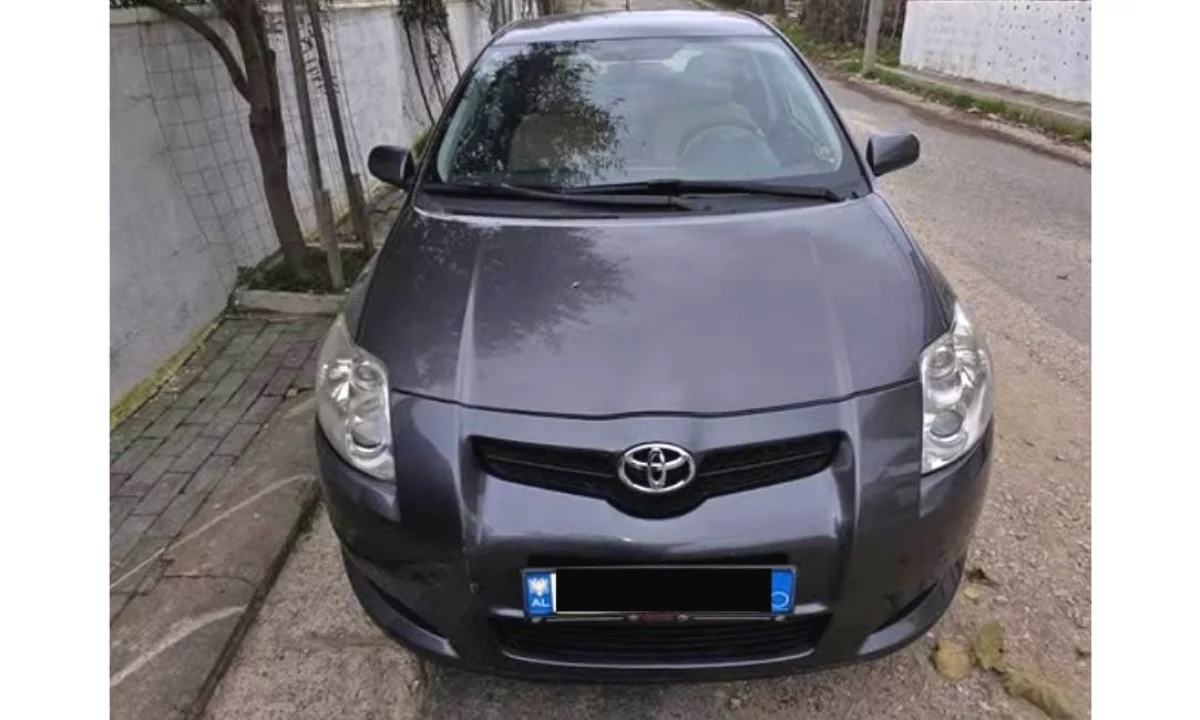 Cars for sale in Tirana, Toyota, 2007 Diesel,Kambio Manual Payment 3,900  Euro.