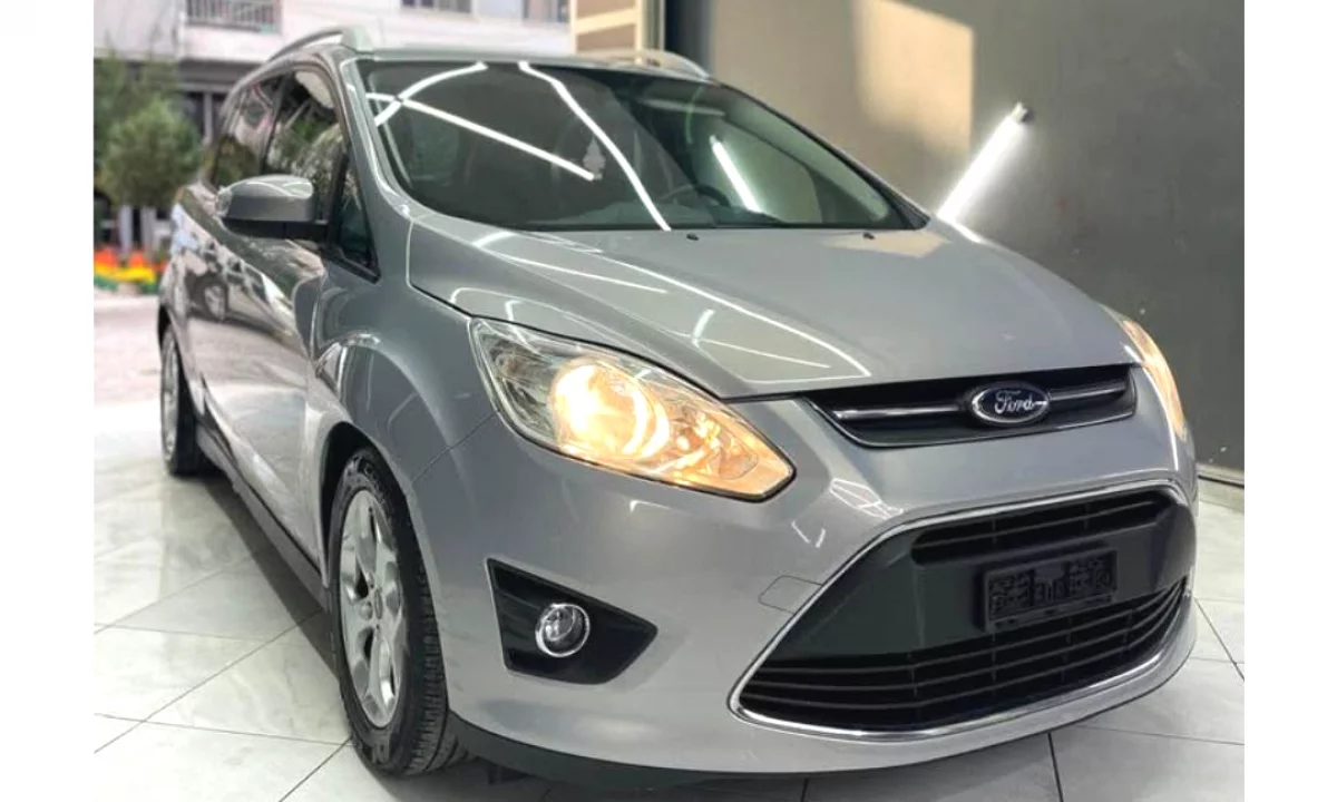 Cars for sale in Tirana, Ford, 2011 Benzine,Kambio Manual Payment 4,300  Euro.