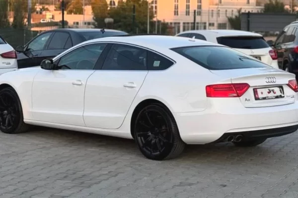 Cars for sale in Tirana, Audi, 2014 Diesel,Kambio Automatik Payment 9,450  Euro.