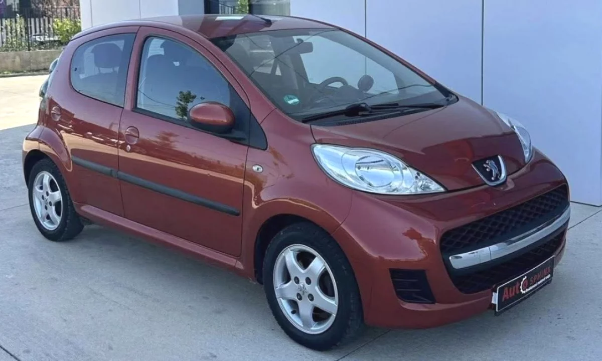 Cars for sale in Tirana, Peugeot, 2009 gasoline-gas,Kambio Manual Payment 2,700  Euro.