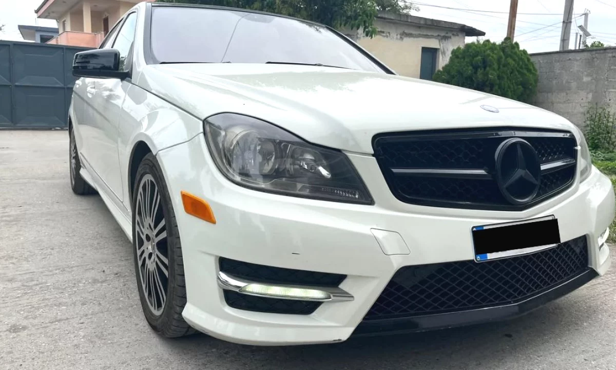 Cars for sale in Tirana, Mercedes-Benz, 2012 gasoline-gas,Kambio Automatik Payment 9,999  Euro.