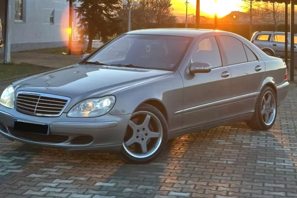 Makina ne shitje ne Tirane - 7,000 Euro