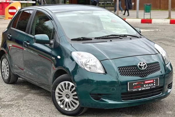 Makina ne shitje ne Tirane - 4,300 Euro