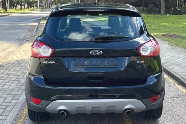 Makina ne shitje ne Tirane - 6,500 Euro