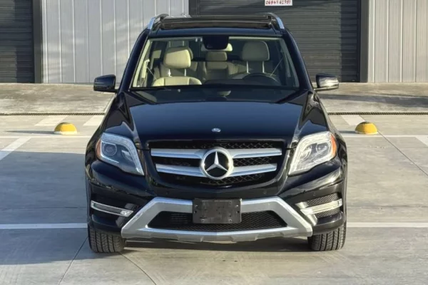 Makina ne shitje ne Tirane - 12,800 Euro