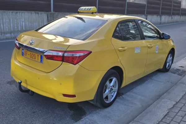 Makina ne shitje ne Tirane - 6,500 Euro