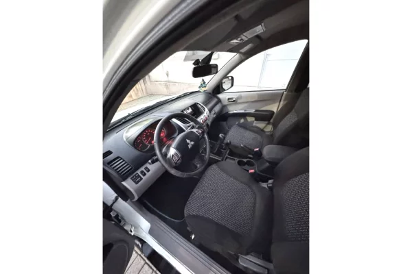 Makina ne shitje ne Tirane - 12,300 Euro