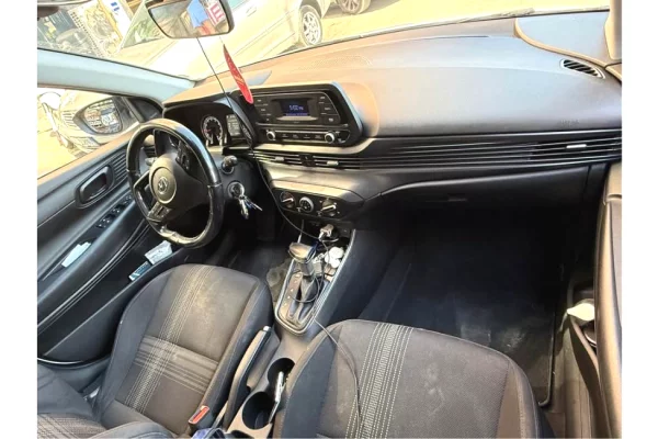 Makina ne shitje ne Tirane - 12,000 Euro