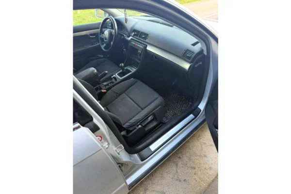 Makina ne shitje ne Tirane - 3,500 Euro