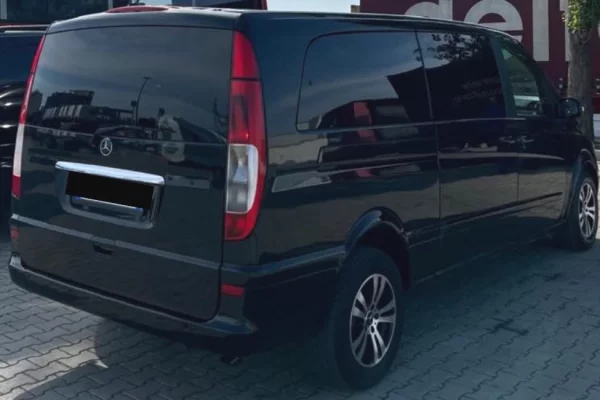 Makina ne shitje ne Tirane - 9,000 Euro