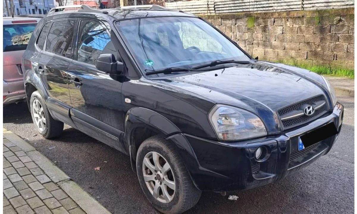 Makina ne shitje ne Tirane, Hyundai, 2008 Diesel,Kambio Manual Pagesa 4,500  Euro.