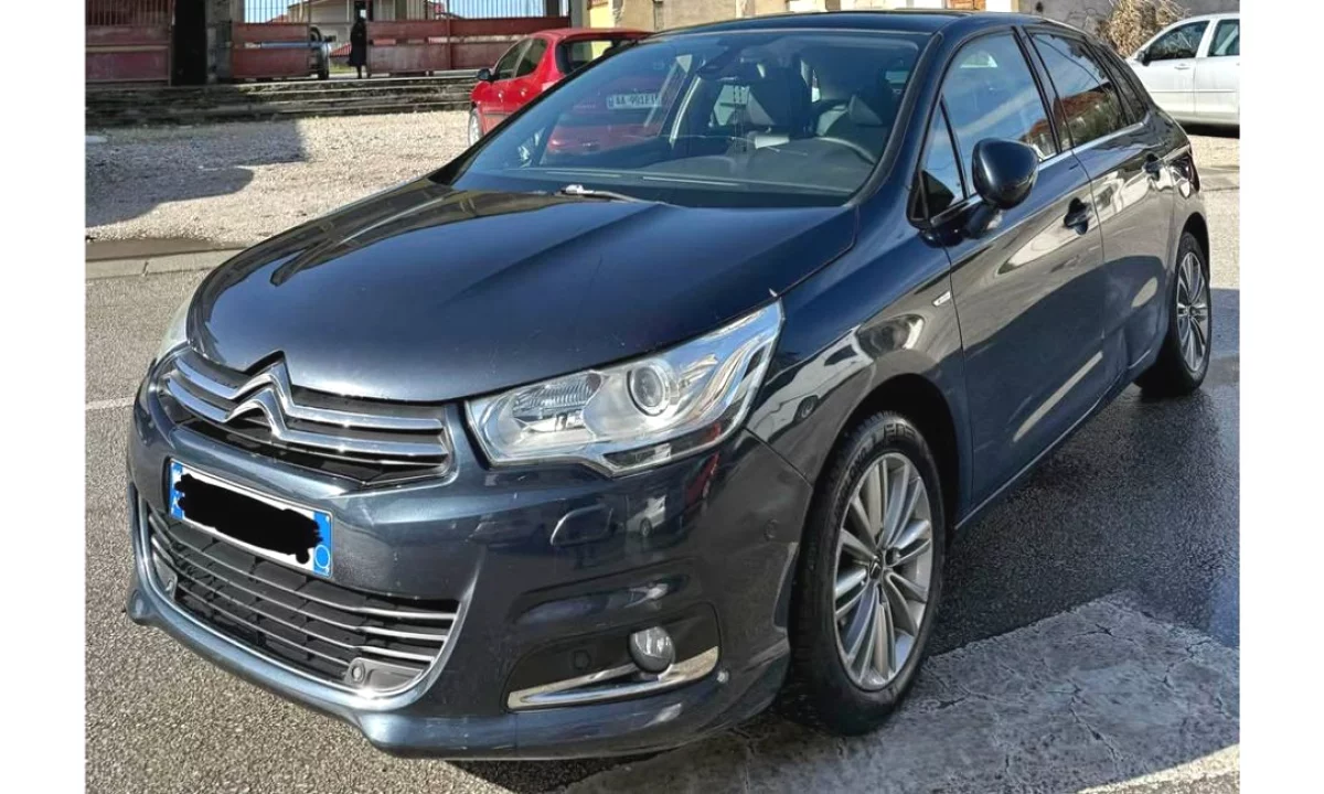 Cars for sale in Fier, Citroen, 2012 Diesel,Kambio Automatik Payment 4,800  Euro.