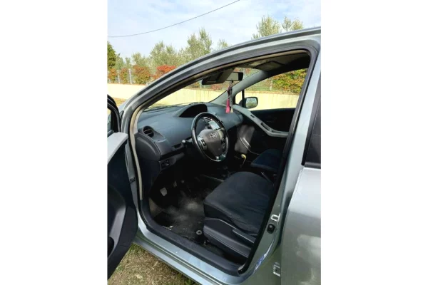 Makina ne shitje ne Tirane - 3,100 Euro