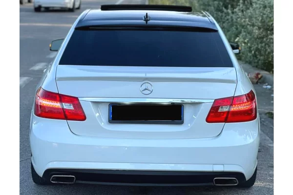 Makina ne shitje ne Tirane - 13,600 Euro