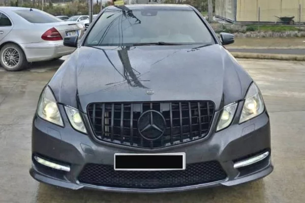 Makina ne shitje ne Tirane - 9,850 Euro