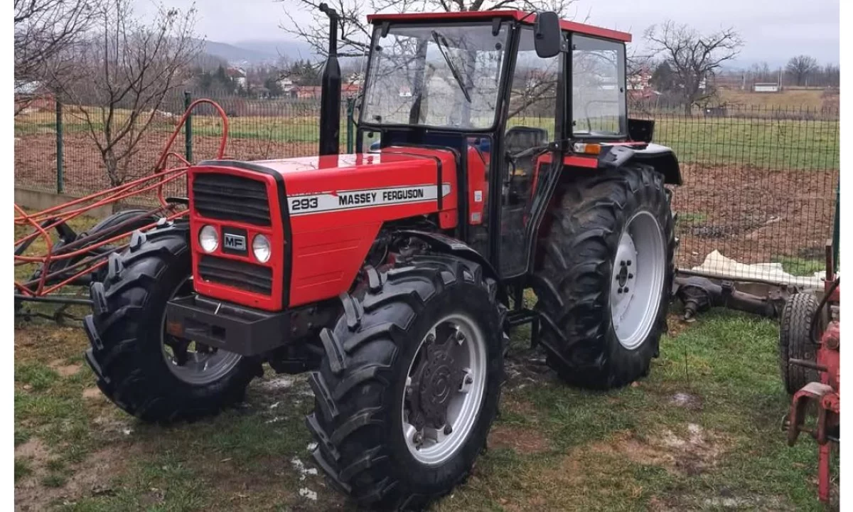 Makina ne shitje ne Prishtine, Tjeter, 2003 Diesel,Kambio Automatik Pagesa 11,700  Euro.